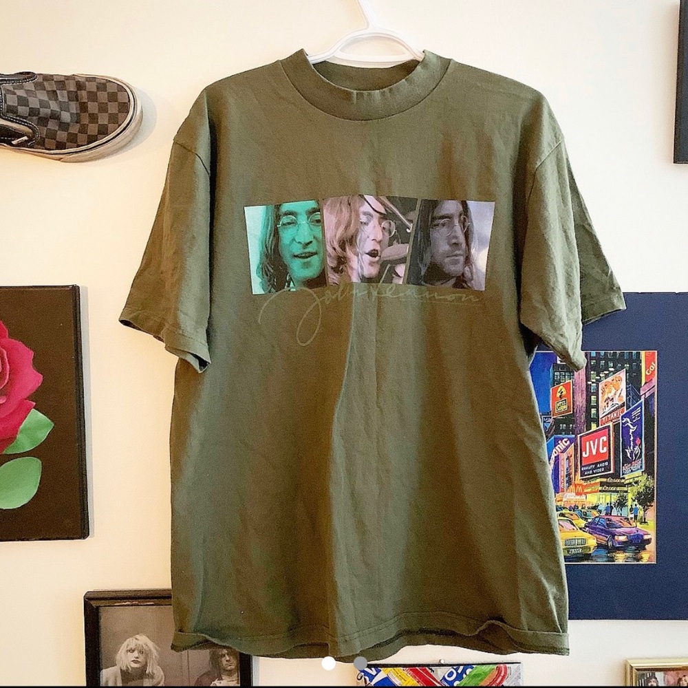 John Lennon tee